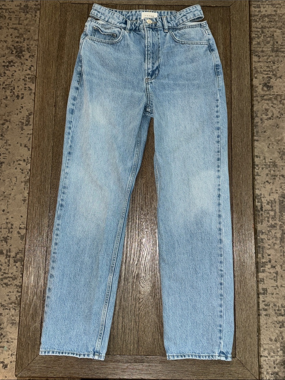 Frame Le High N Tight Straight Cut Out Jeans Zona